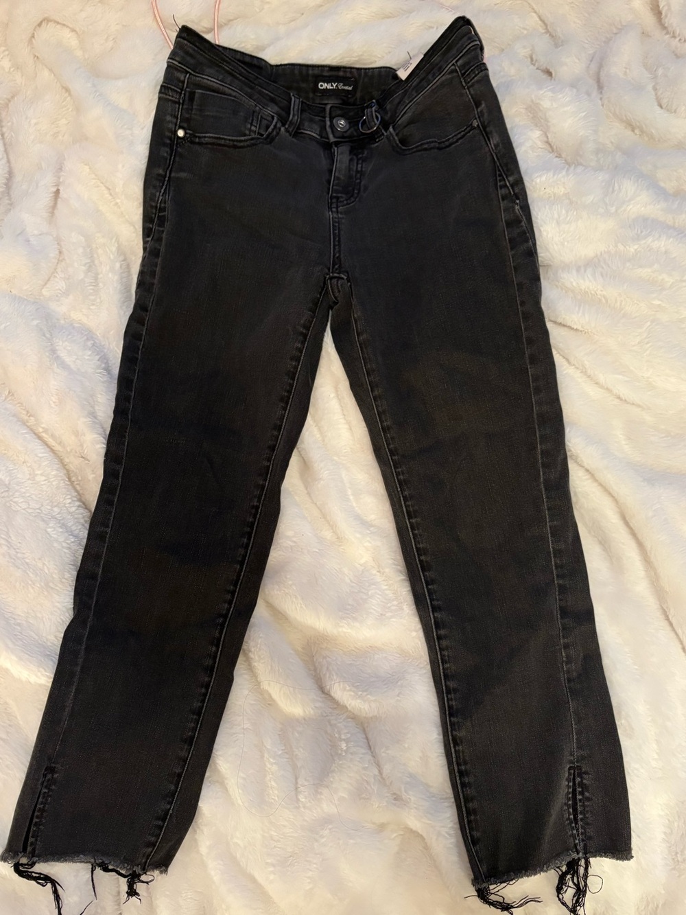 ONLY Essential Women's Black Washed Jeans with Ring Detail